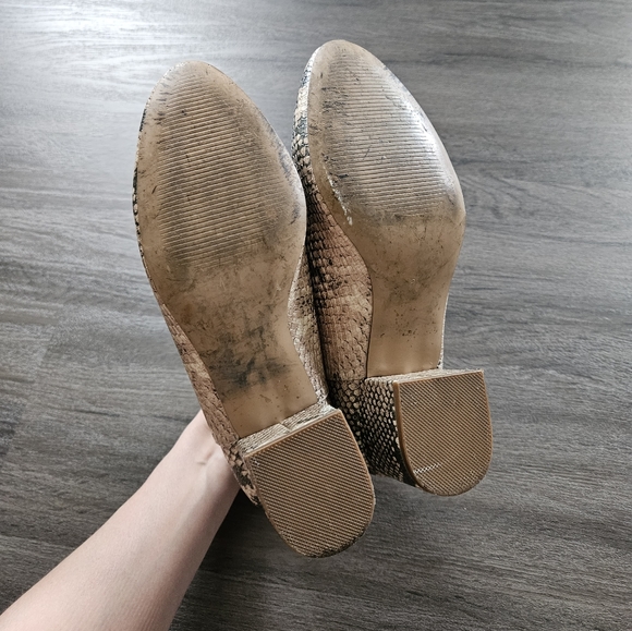 Steve Madden Tan Rockir Snakeskin Print Slip-On Booties Size 7 - Picture 7 of 9